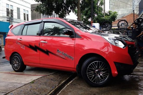 77+ Gambar Mobil Sigra Type X Deluxe HD
