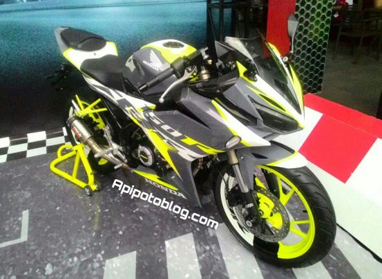 Harga Honda CBR150R 2019 Review Spesifikasi Modifikasi Harga Honda CBR150R 2019 Review Spesifikasi Modifikasi