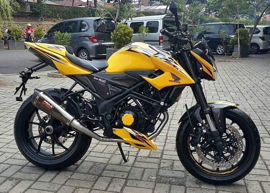 Modifikasi CB150R 2022 Terkeren Bergaya Minimalis Touring Modifikasi CB150R 2022 Terkeren Bergaya Minimalis Touring