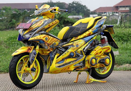  Modifikasi Motor Aerox 155 Warna Hitam Kumpulan Gambar 