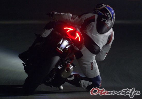 Gambar TVS Apache RR 310