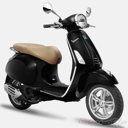 Warna-Vespa-Primavera-Hitam
