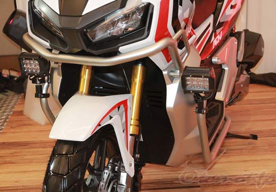 Motor Honda ADV Modif