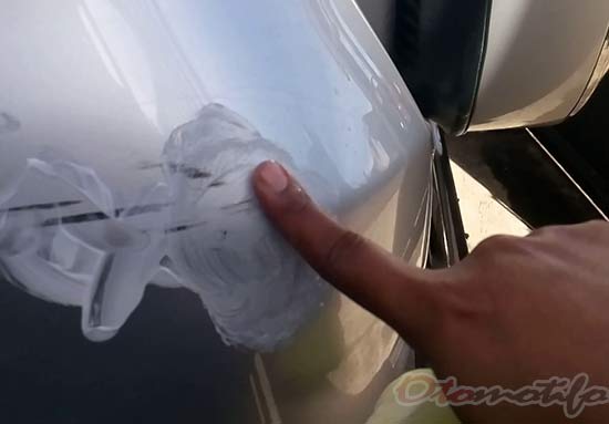 Cara Menghilangkan Baret Pada Mobil Dengan Pasta Gigi
